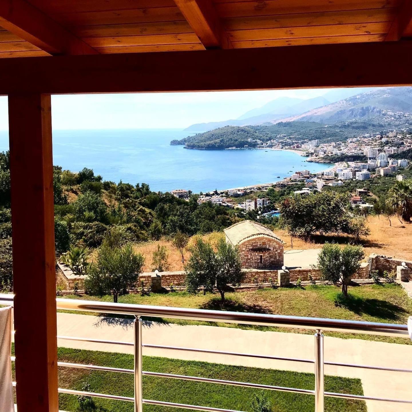 Belvedere Hotel & Suites Himare Bagian luar foto