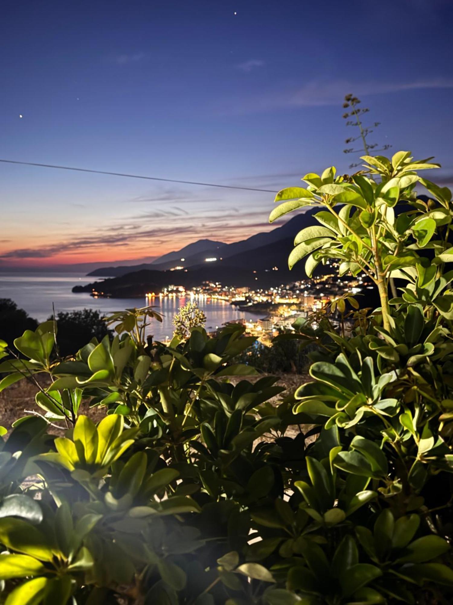Belvedere Hotel & Suites Himare Bagian luar foto